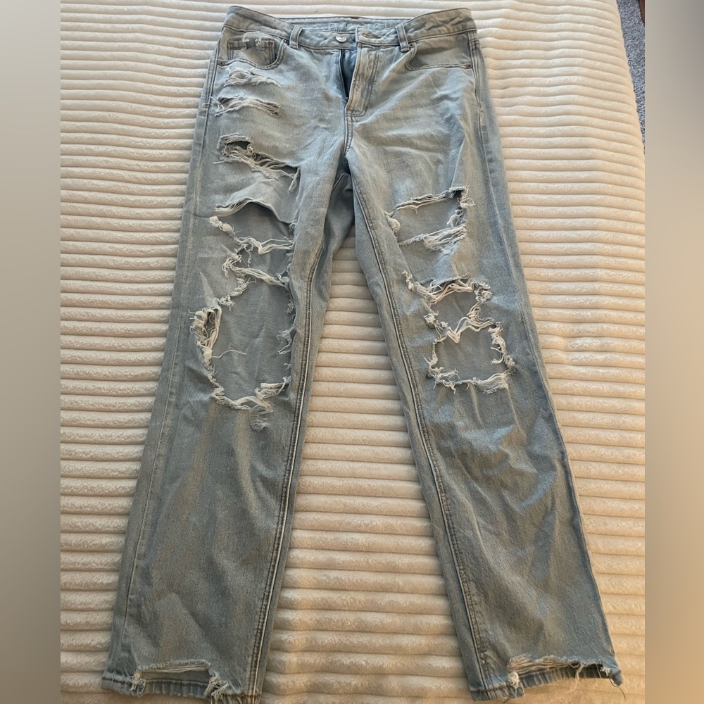 American eagle mom jeans